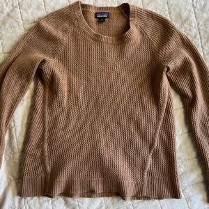 Patagonia Womens Recycled Cashmere Crew Knit Tan Sweater XS